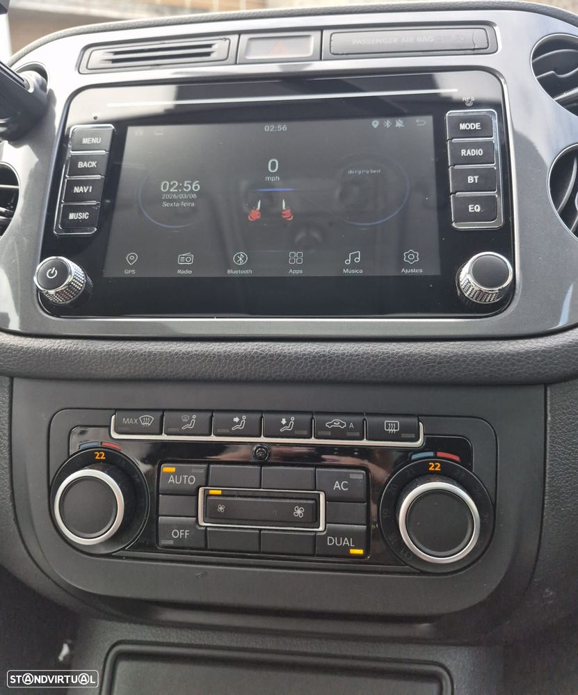 VW Tiguan 2.0 TDi DPF BlueMotion Trend & Fun - 5