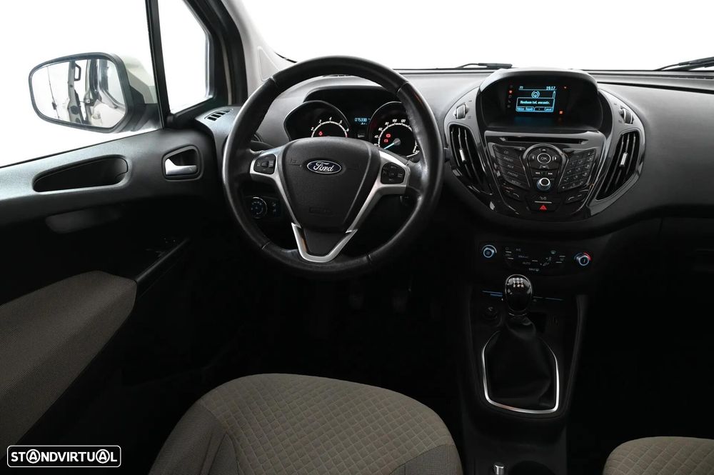 Ford Tourneo Courier 1.0 EcoBoost Titanium - 14