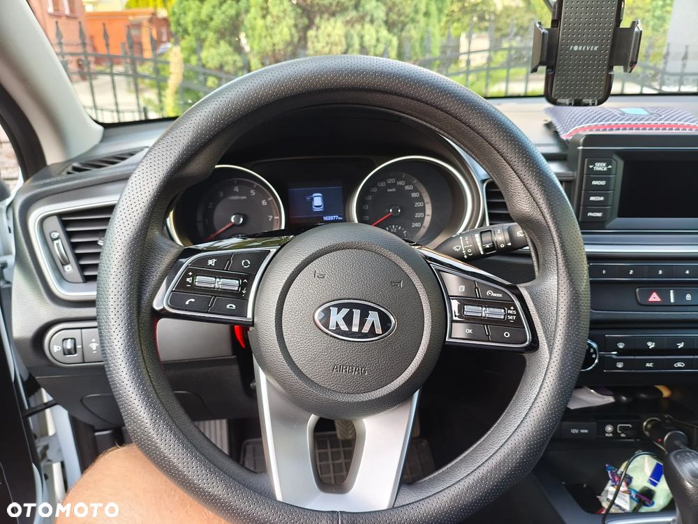 Kia Ceed 1.4 L - 14