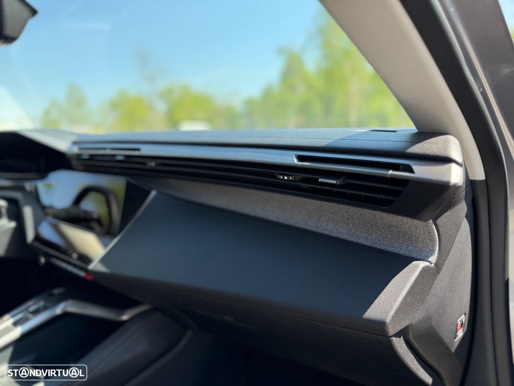 Peugeot 308 SW 1.6 Hybrid Allure e-EAT8 - 36