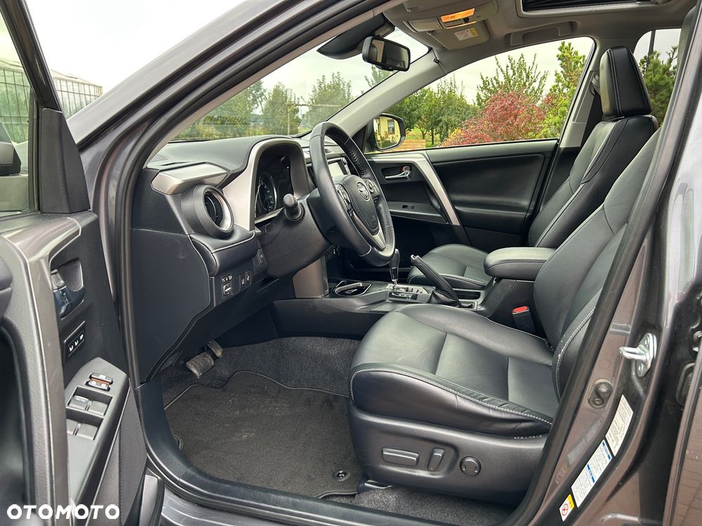 Toyota RAV4 2.5 4x4 Hybrid Executive - 27