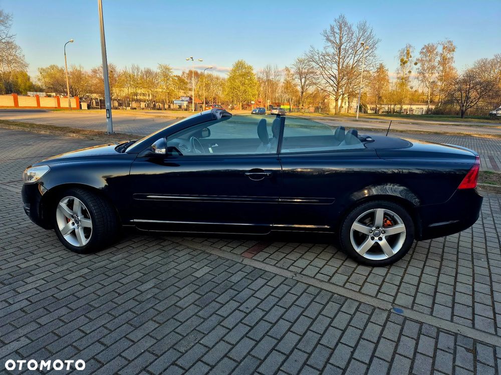 Volvo C70 2.0D Momentum - 4