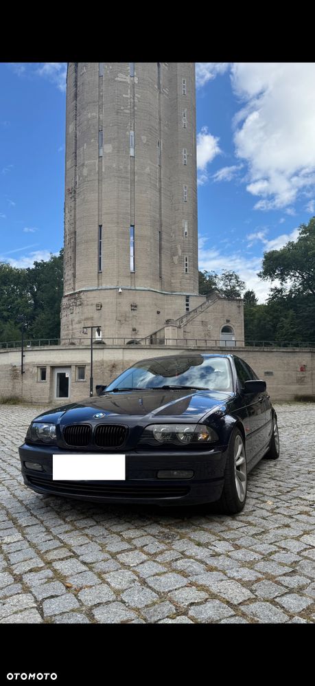 BMW Seria 3 320i - 1
