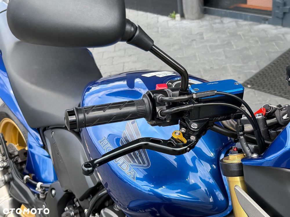 Honda Hornet - 16