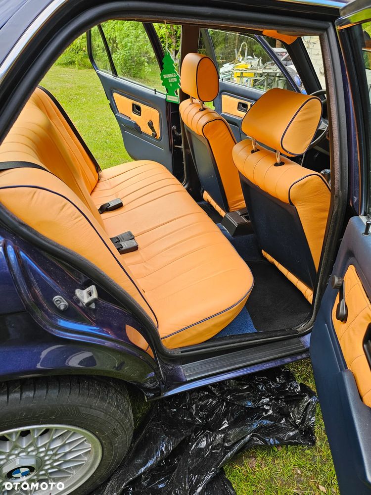 BMW Seria 3 ver-320i - 6