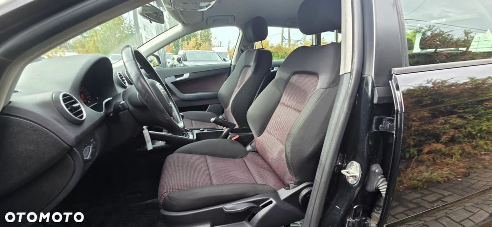 Audi A3 Sportback 2.0 TDI DPF Quattro Attraction - 25