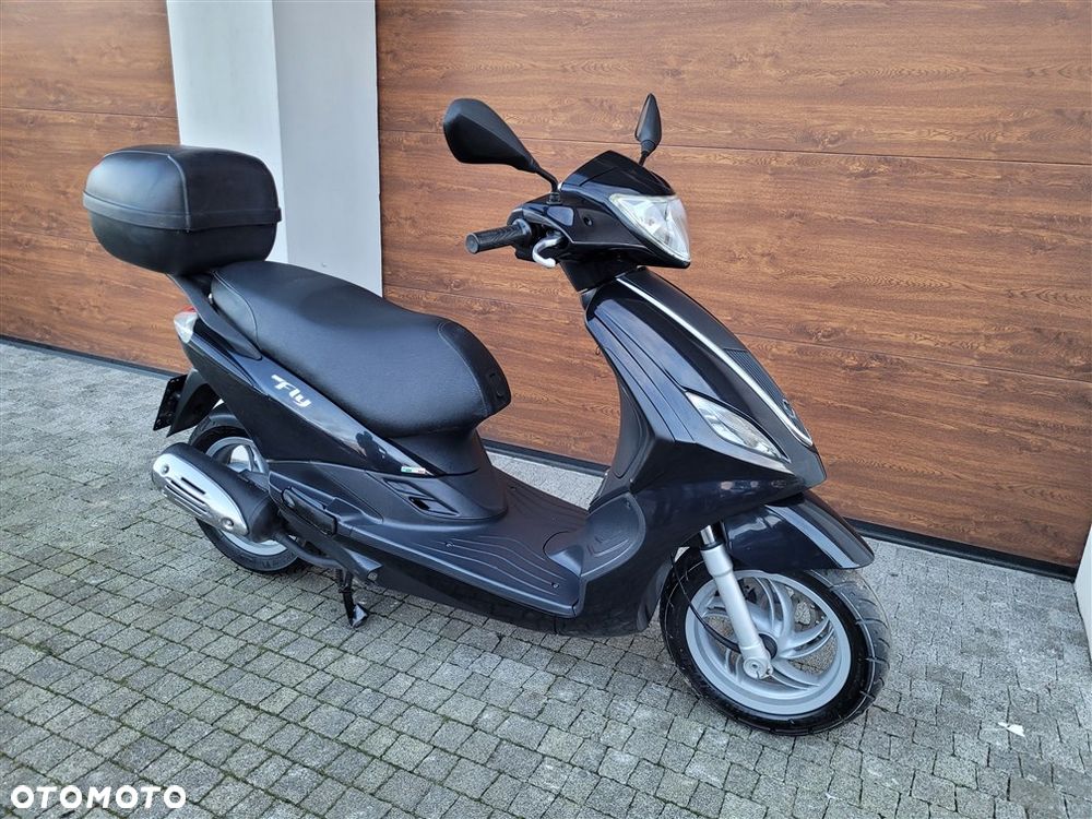 Piaggio FLY - 1