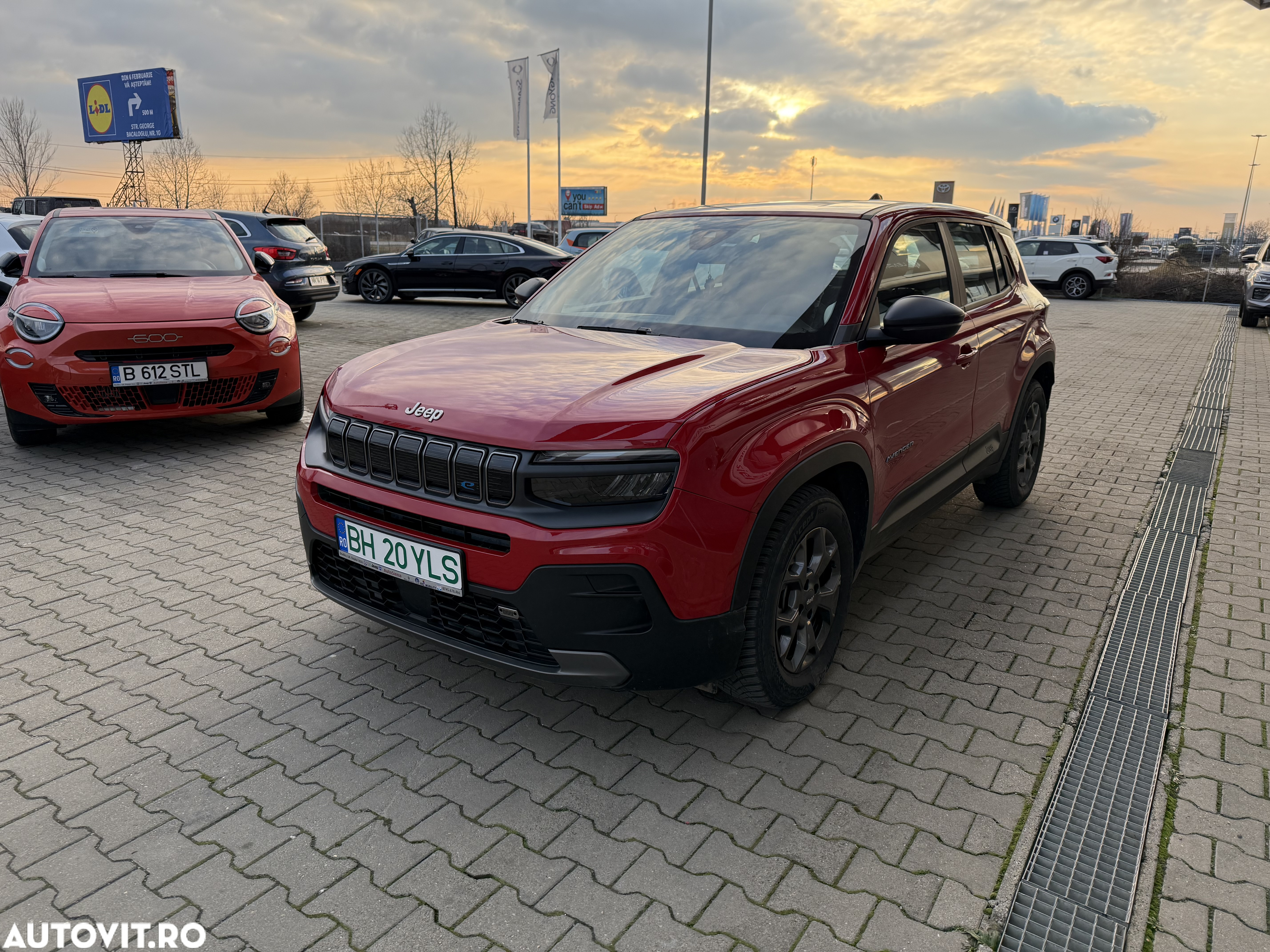 Jeep Avenger 54 kWh BEV 156 CP Longitude - 16