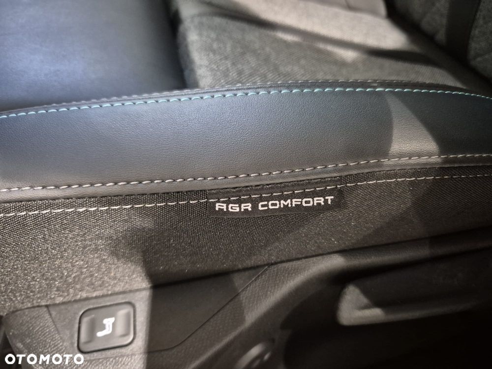 Peugeot 408 1.2 PureTech Allure Pack S&S EAT8 - 17
