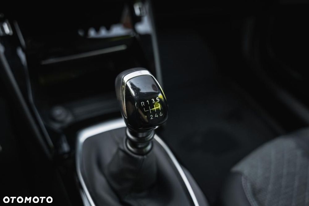 Peugeot 2008 - 21
