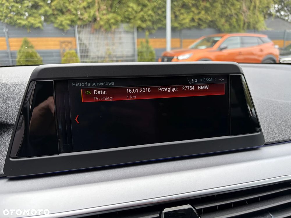 BMW Seria 5 520d - 29
