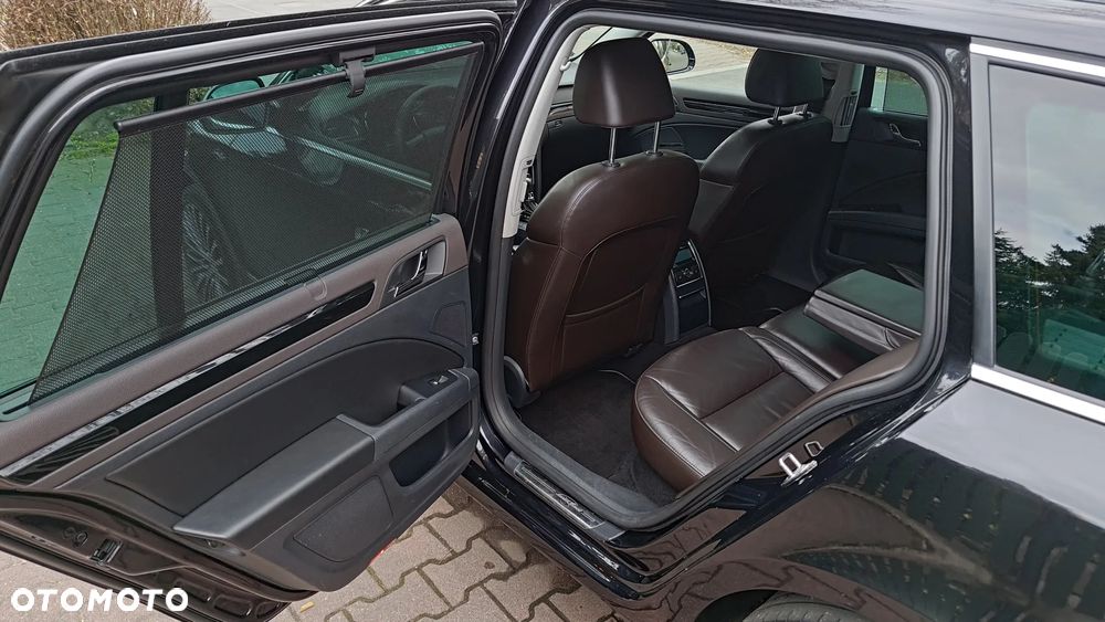 Skoda Superb 2.0 TDI L&K DSG - 19