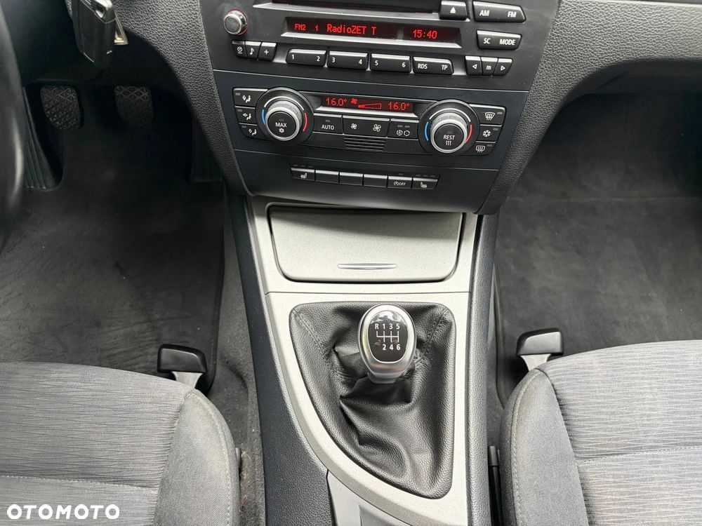 BMW Seria 1 116i - 18