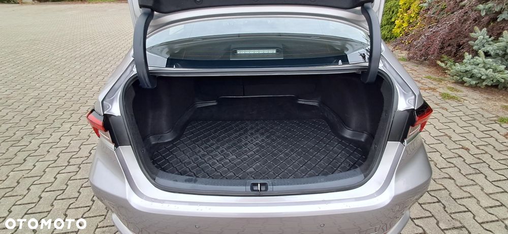 Toyota Corolla 1.6 Comfort - 10
