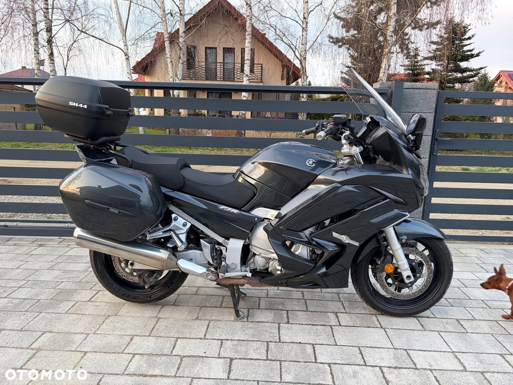 Yamaha FJR - 8