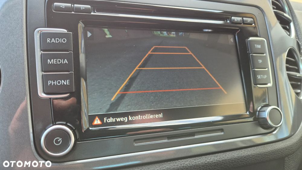 Volkswagen Tiguan 2.0 TDI DPF BlueMotion Technology Sport & Style - 22