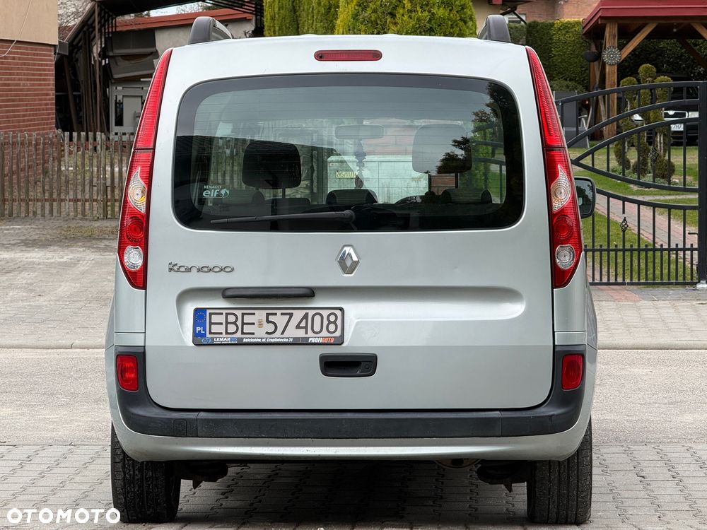 Renault Kangoo 1.6 16V 105 Luxe - 12