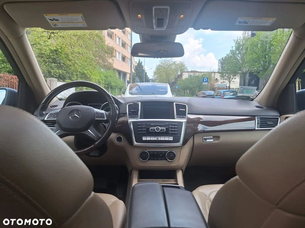 Mercedes-Benz ML 350 4MATIC BlueEFFICIENCY 7G-TRONIC Edition 1 - 4