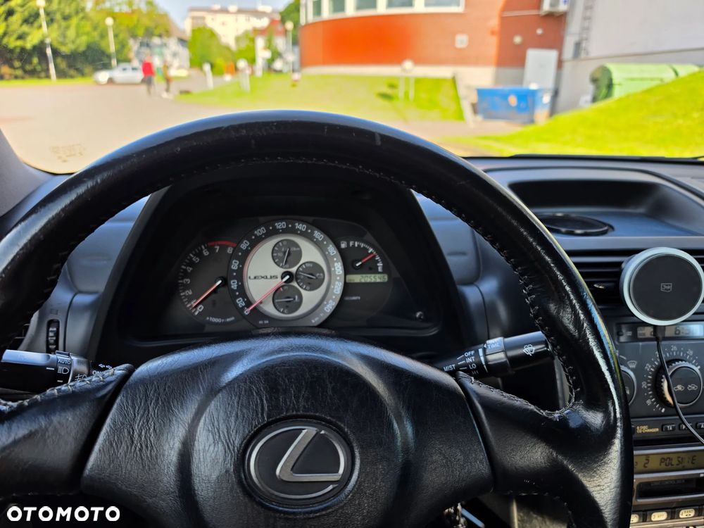 Lexus IS 200 Prestige - 16