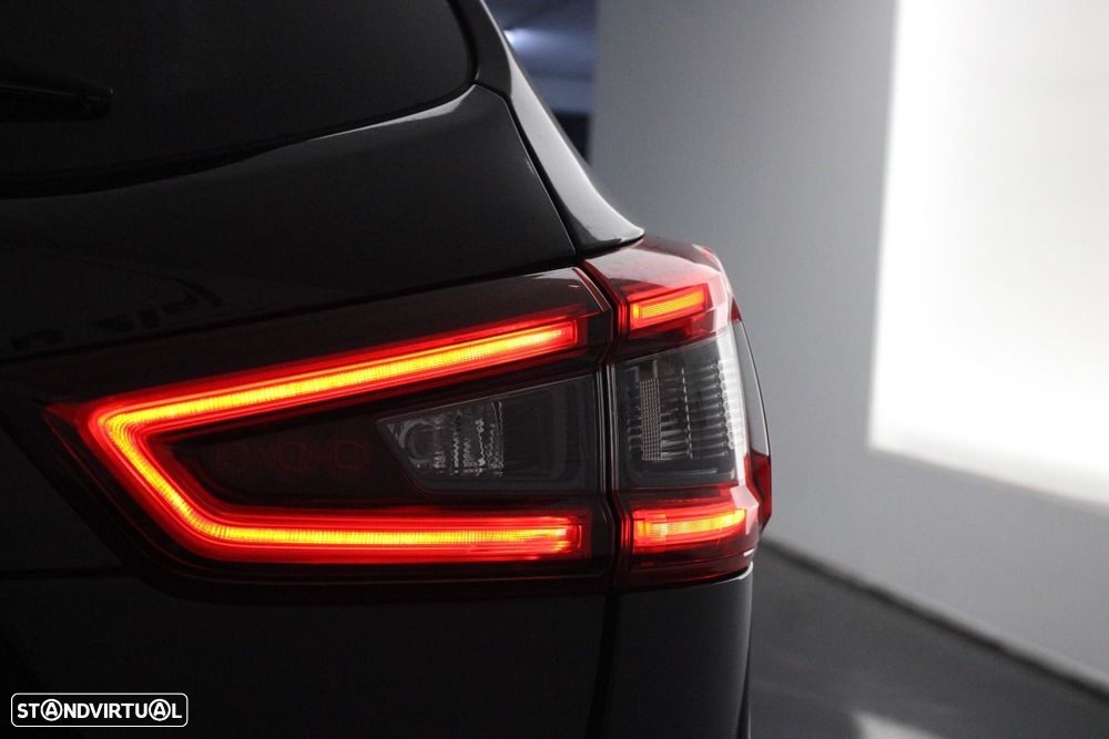 Nissan Qashqai 1.5 dCi N-Connecta Business - 38