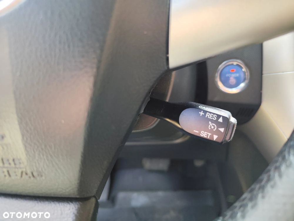 Toyota Auris - 16