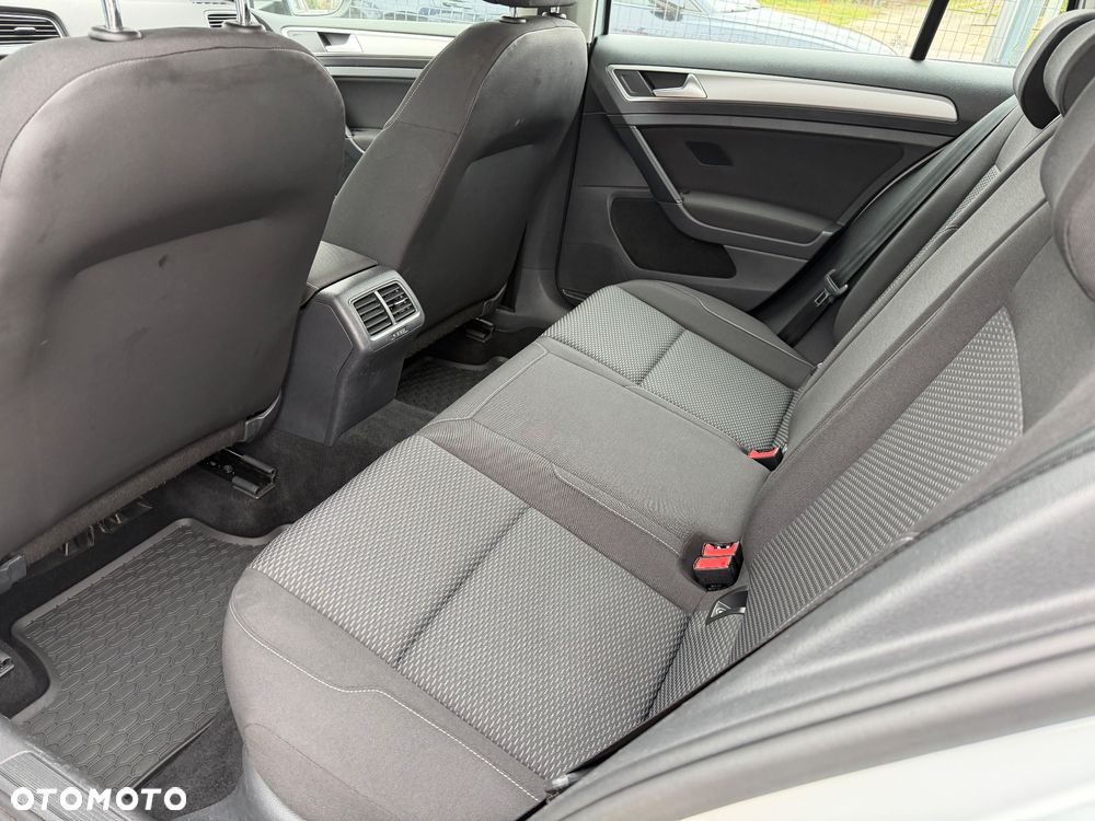 Volkswagen Golf 1.6 TDI BMT Comfortline - 12