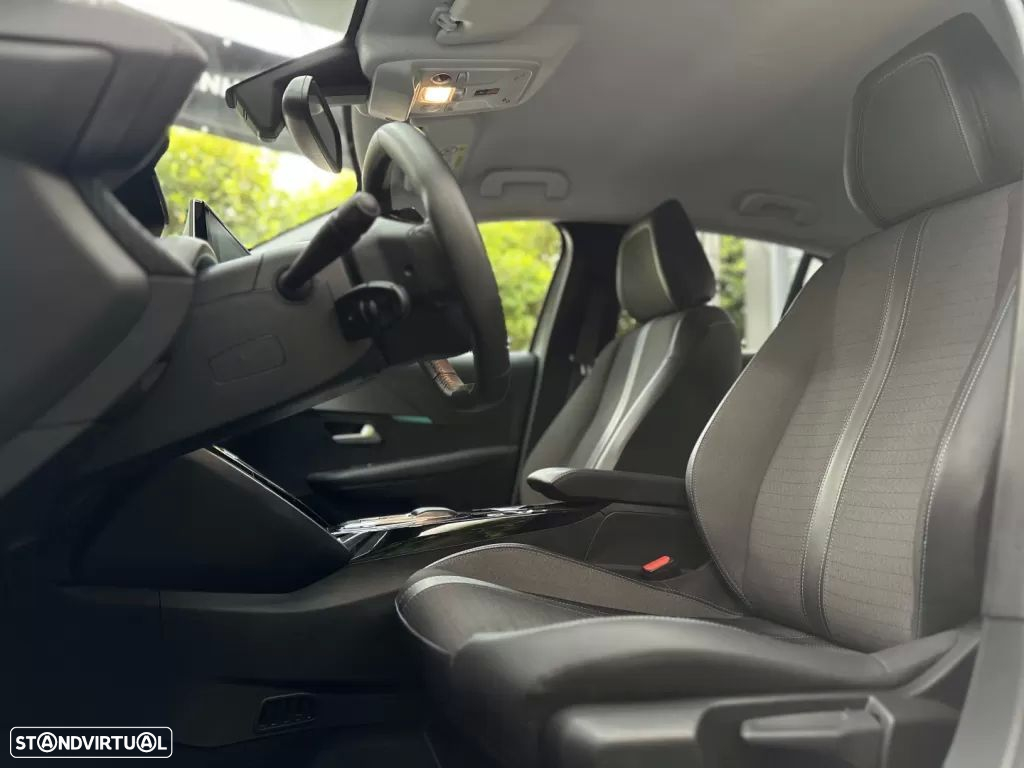 Peugeot e-208 50 kWh Allure - 12