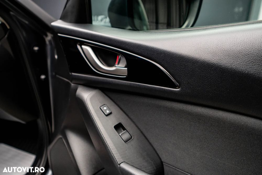 Mazda 3 - 31