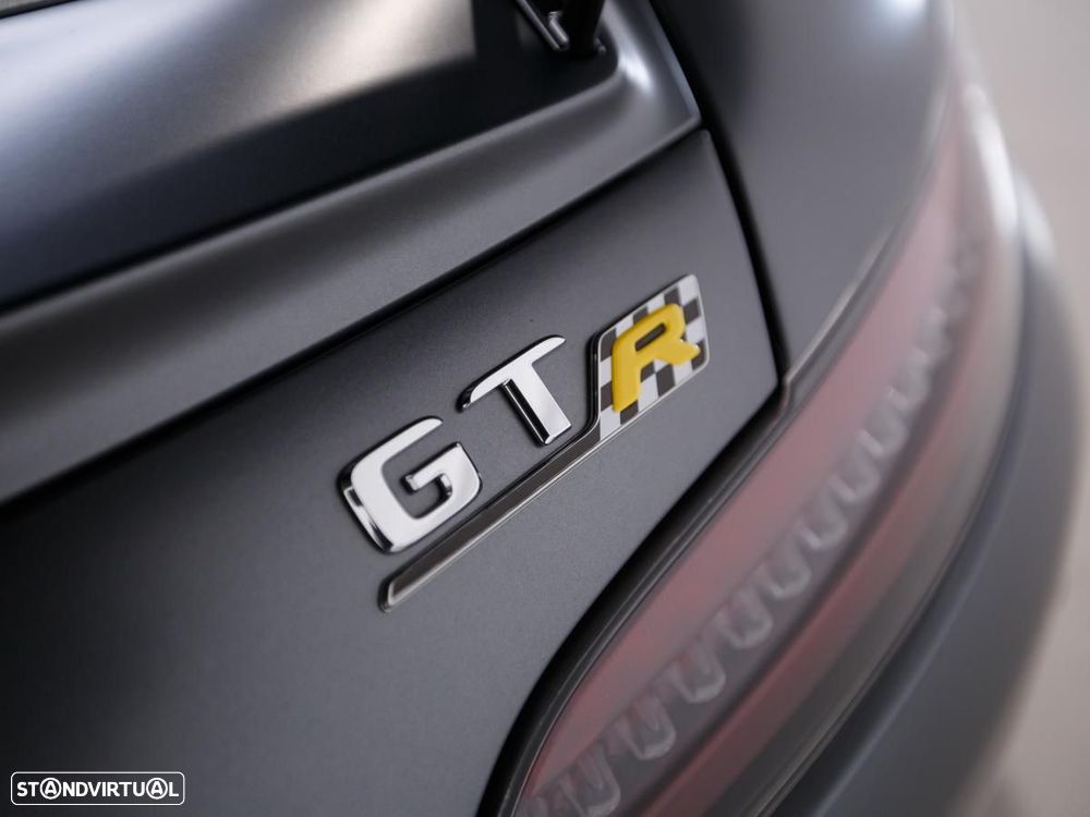 Mercedes-Benz AMG GT R - 17