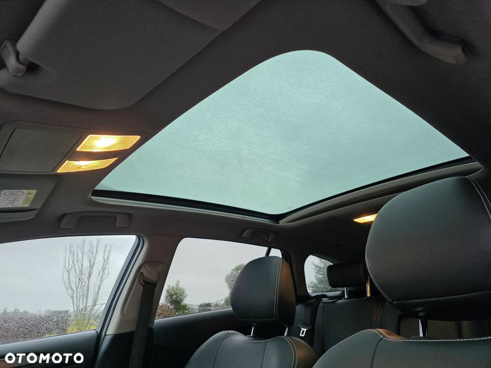 Toyota Avensis Touring Sports 1.8 Multidrive S Executive - 24