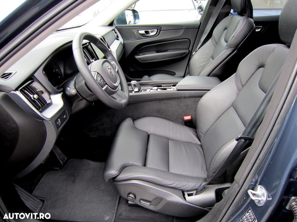 Volvo XC 60 B5 B Geartronic Momentum Pro - 25