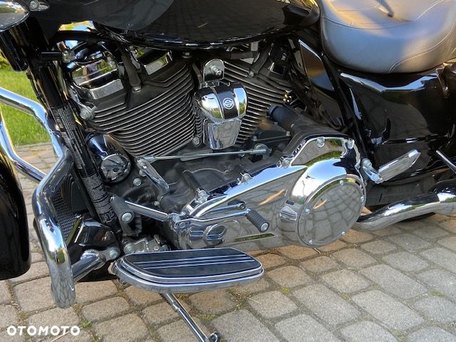 Harley-Davidson Touring Road Glide - 37