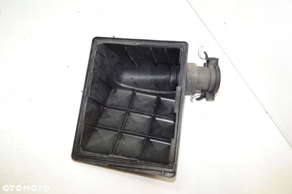 Obudowa filtra powietrza Mercedes-Benz C W202 202 6040940104 - 4