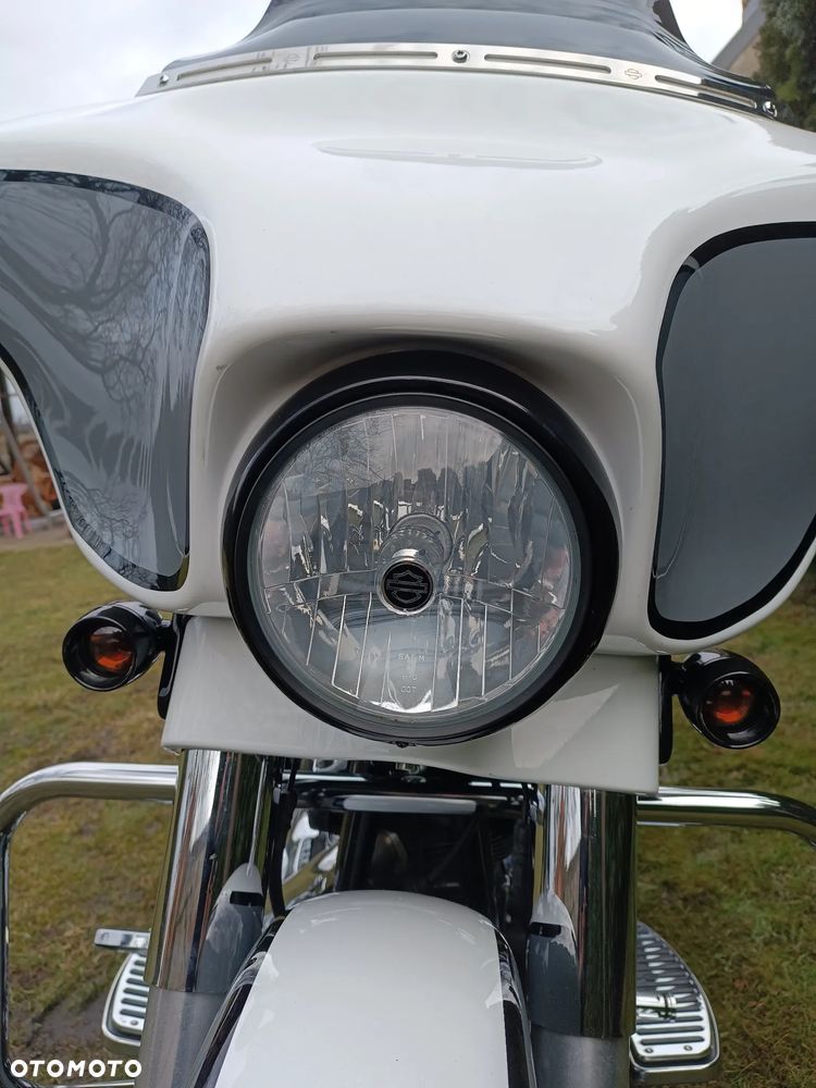 Harley-Davidson Touring Road Glide - 18