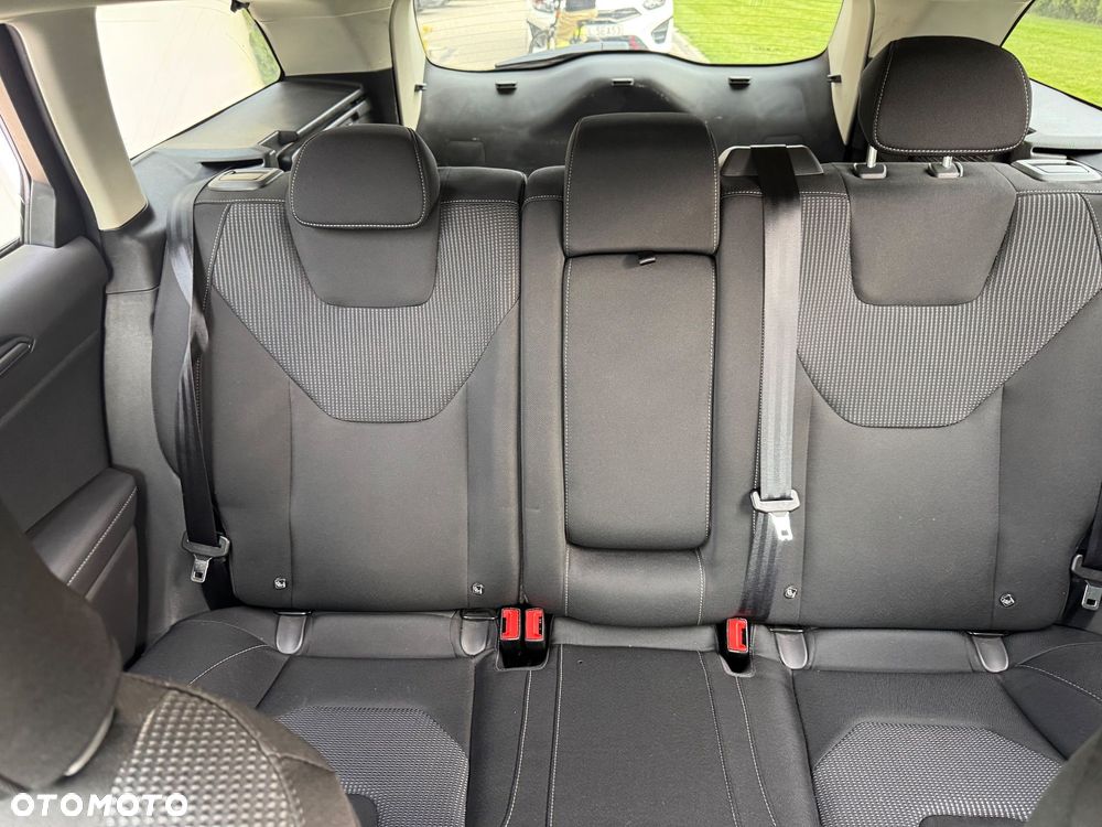 Ford Mondeo - 7