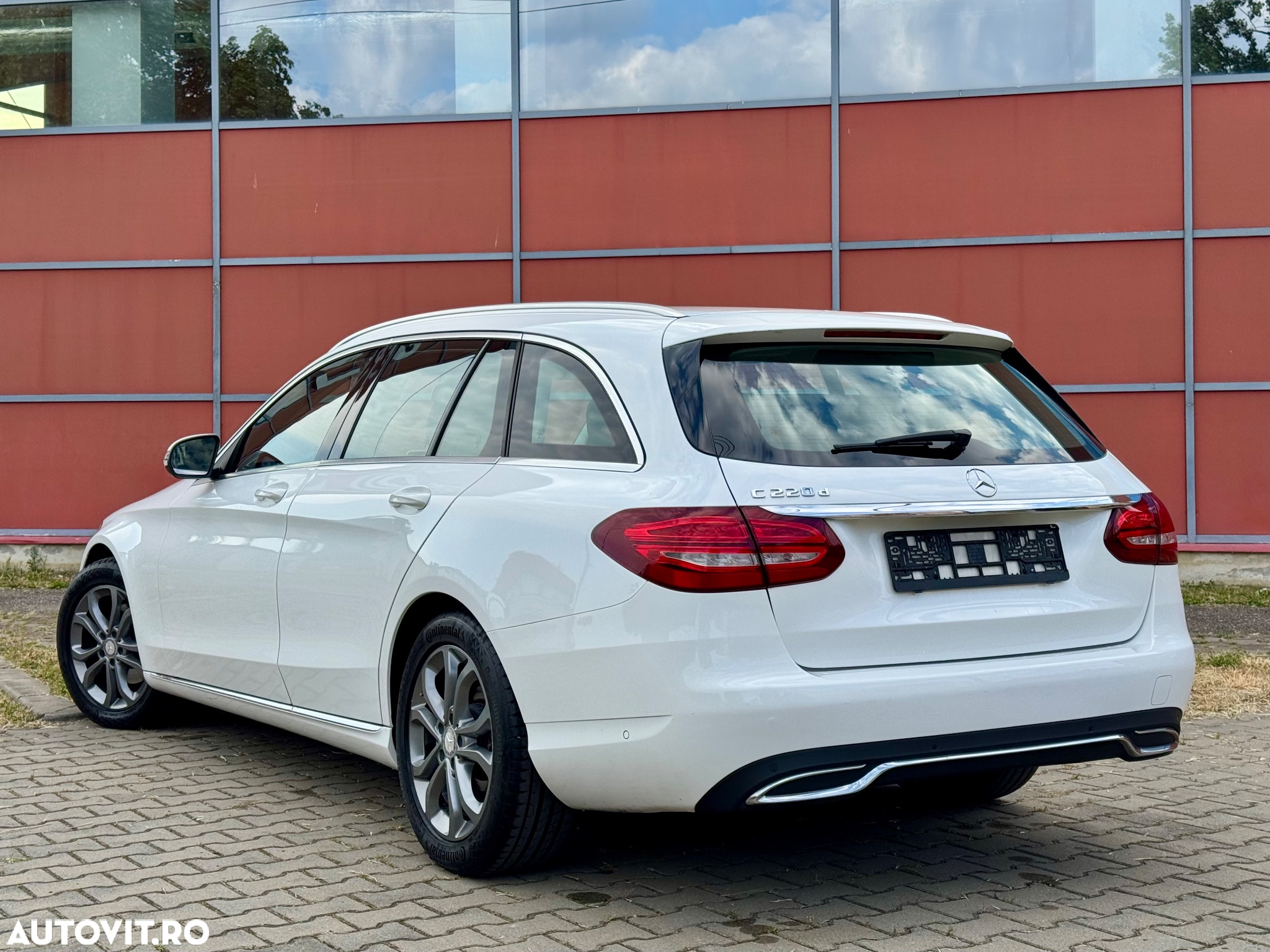 Mercedes-Benz C 220 (BlueTEC) d T 7G-TRONIC Avantgarde - 25
