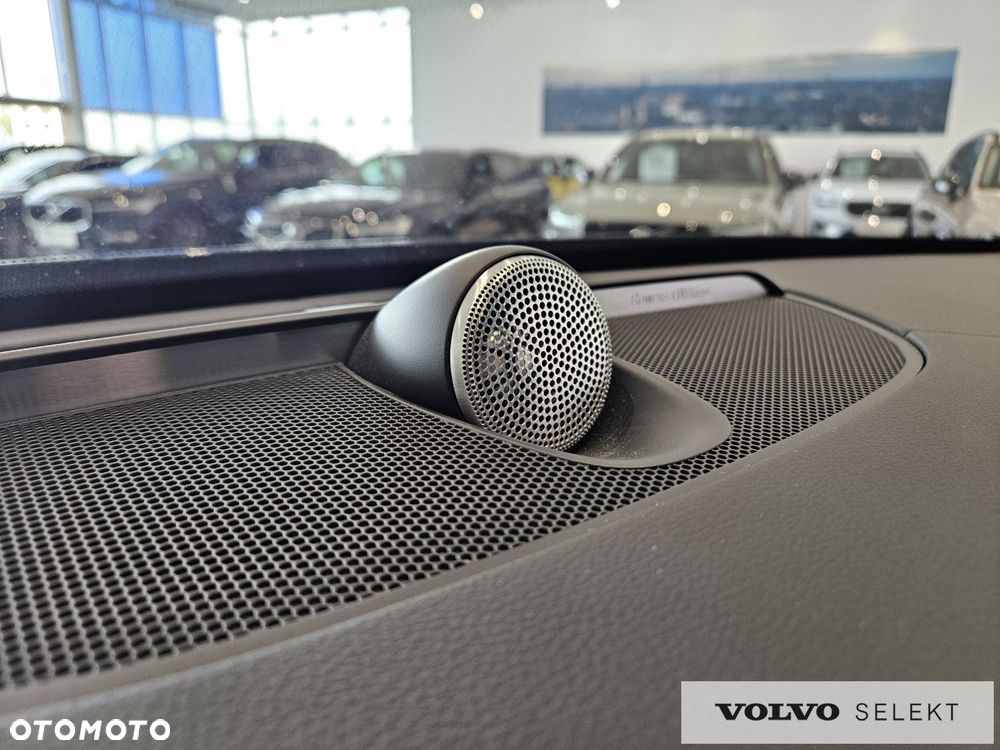 Volvo XC 90 - 31