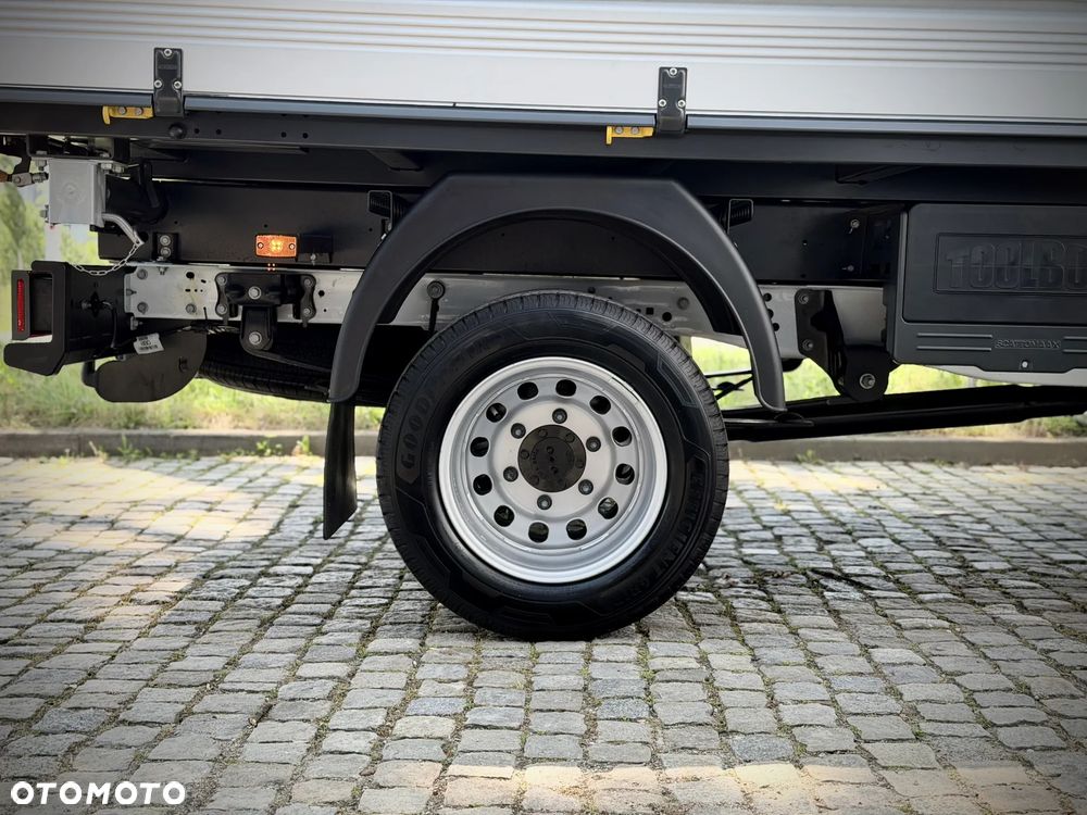 Ford Transit - 12