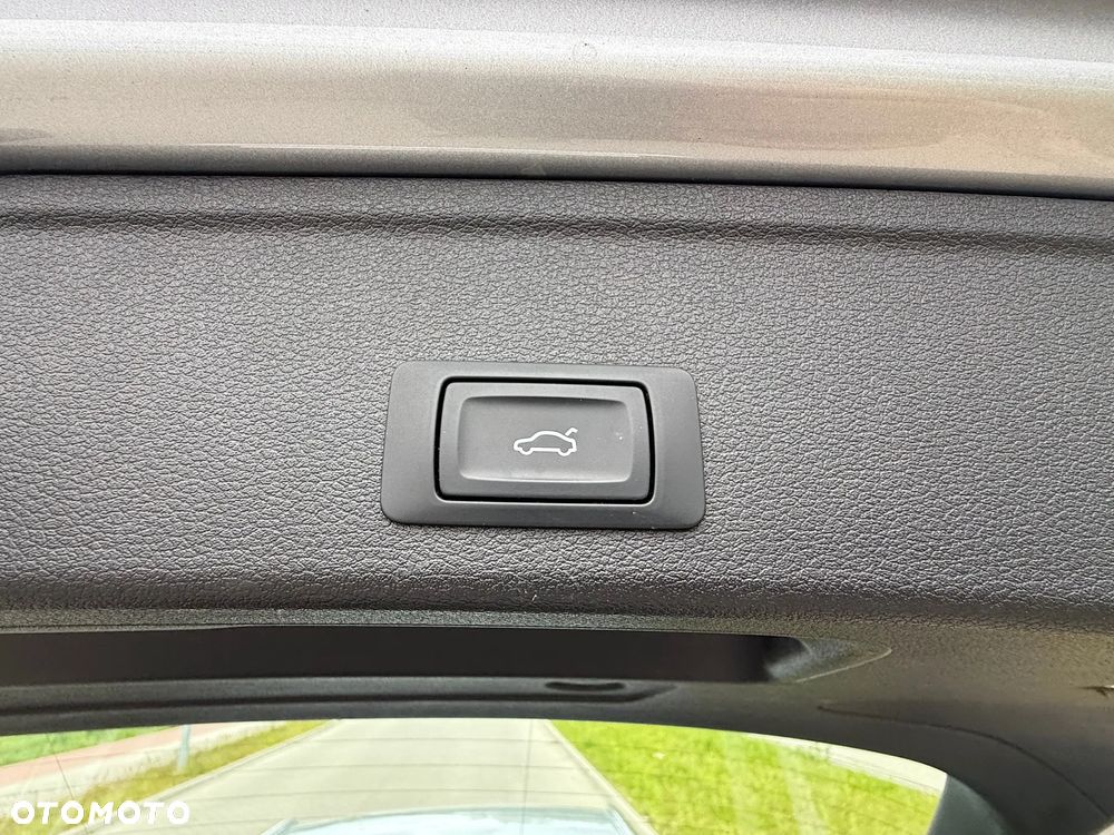 Audi A4 Avant 2.0 TDI S tronic sport - 17