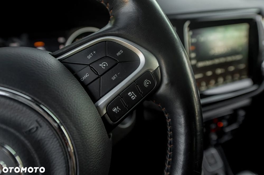 Jeep Compass 1.4 TMair Limited 4WD S&S - 30