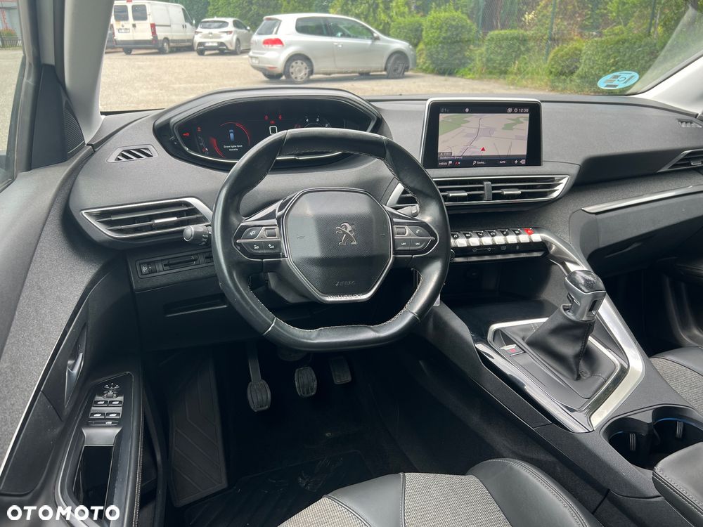 Peugeot 5008 BlueHDI 120 Stop & Start Allure - 23