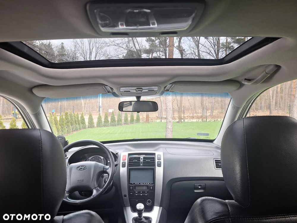 Hyundai Tucson 2.0 CRDi Premium - 8