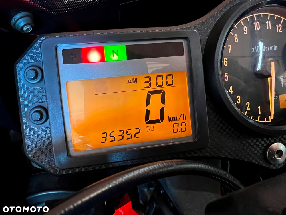 Honda CBR - 13