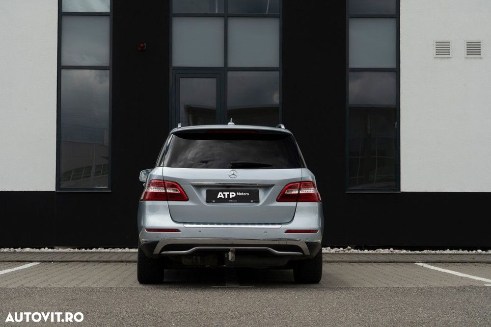 Mercedes-Benz ML - 26