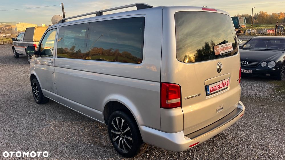 Volkswagen Caravelle - 27
