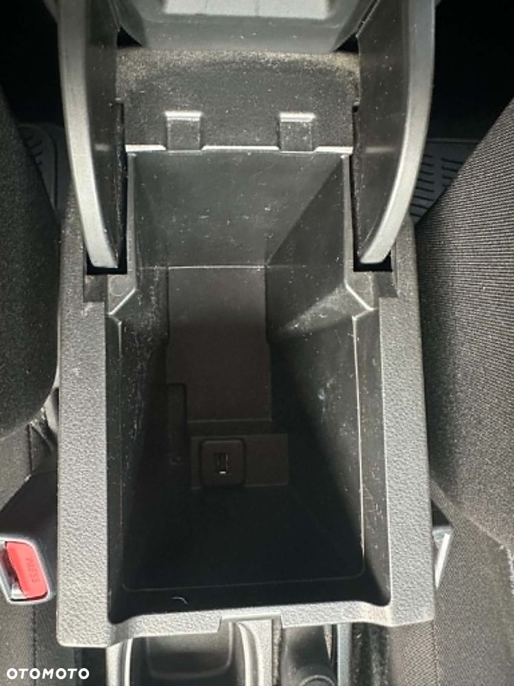 Suzuki SX4 Classic 1.6 VVT 4x2 Comfort - 13