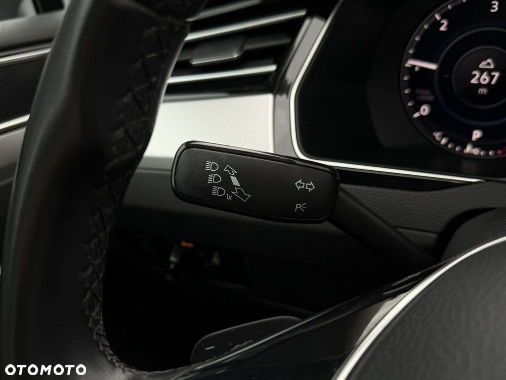 Volkswagen Passat 2.0 TDI SCR Highline DSG - 23