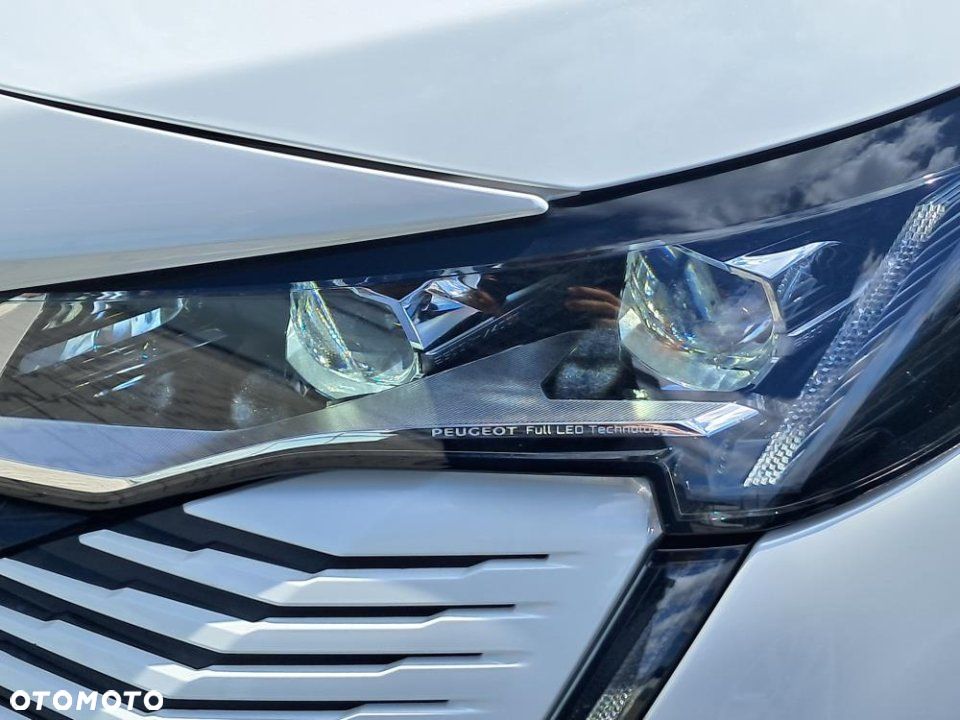 Peugeot 5008 - 5