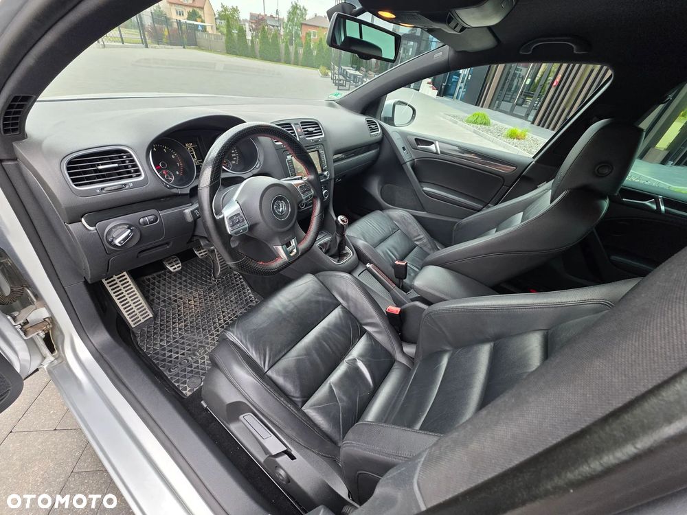 Volkswagen Golf 2.0 GTI - 18