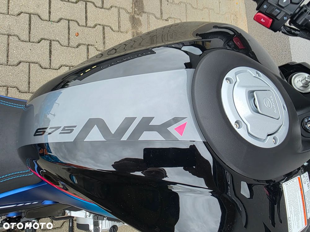 CFMoto 675NK - 18